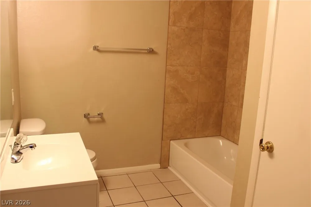 3770 Shirebrook Drive #75 Las Vegas, NV 89115