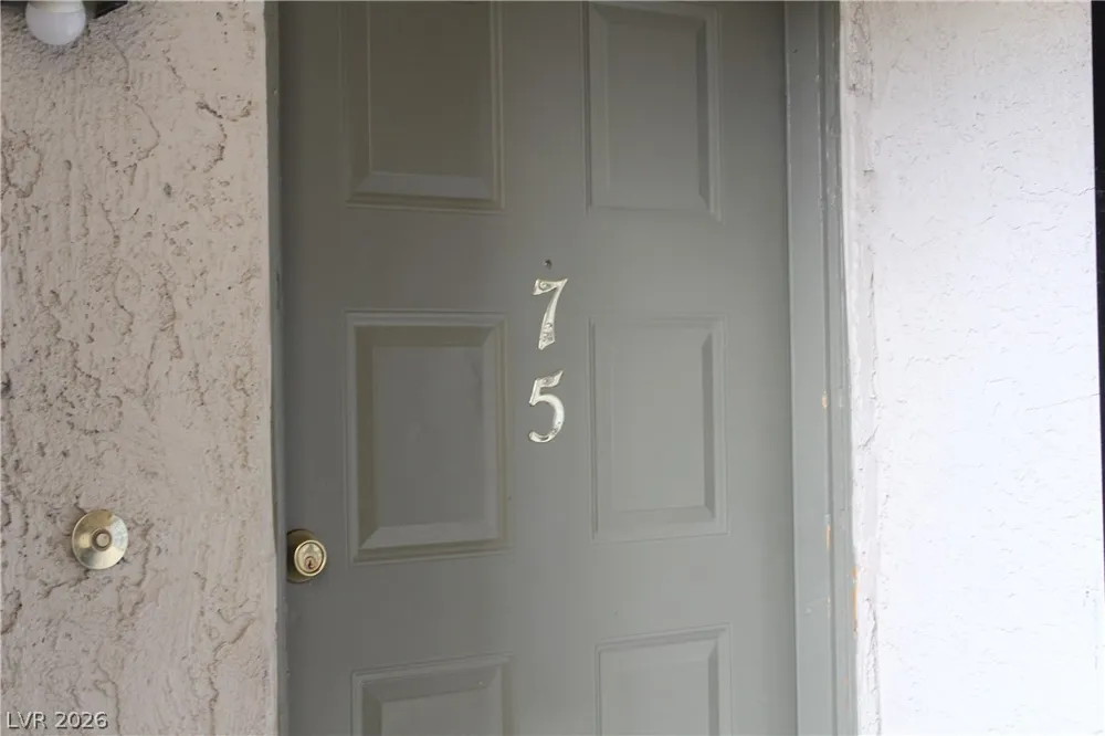 3770 Shirebrook Drive #75 Las Vegas, NV 89115