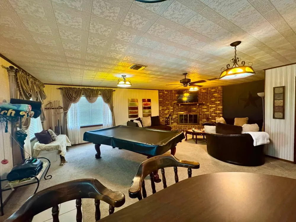 1815 Lee Miller Road Silsbee, TX 77656