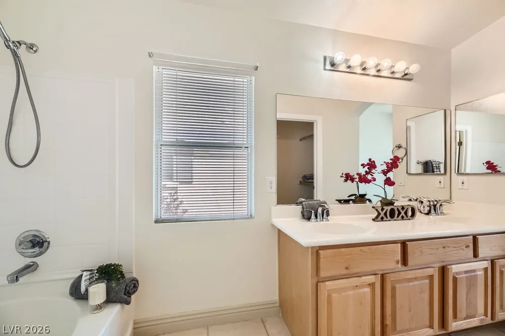 6713 Lookout Lodge Lane #1 North Las Vegas, NV 89084