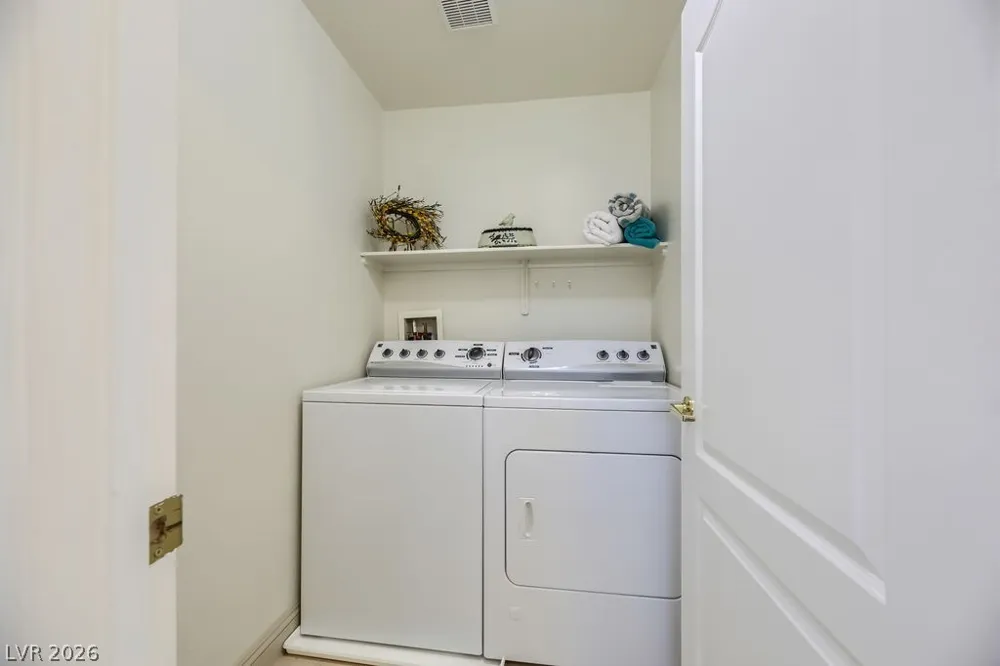 6713 Lookout Lodge Lane #1 North Las Vegas, NV 89084