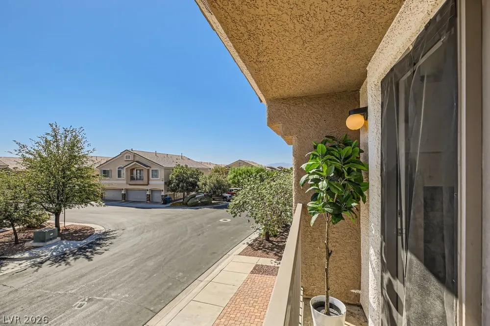 6713 Lookout Lodge Lane #1 North Las Vegas, NV 89084