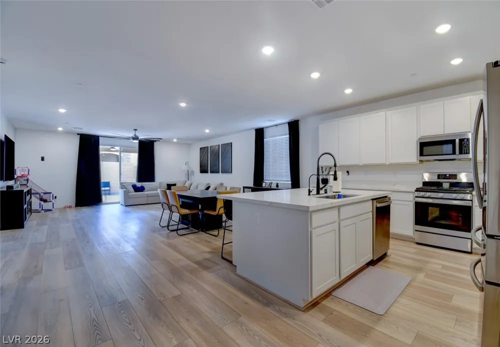 3497 Liviana Glen Avenue Henderson, NV 89044