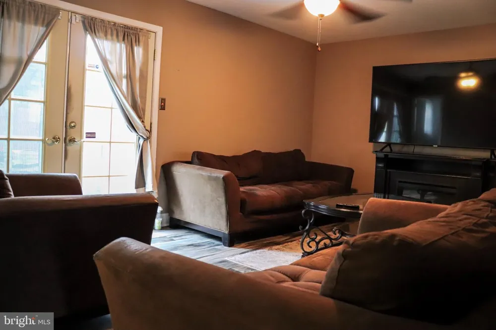 231 ROMEO DRIVE New Castle, DE 19720