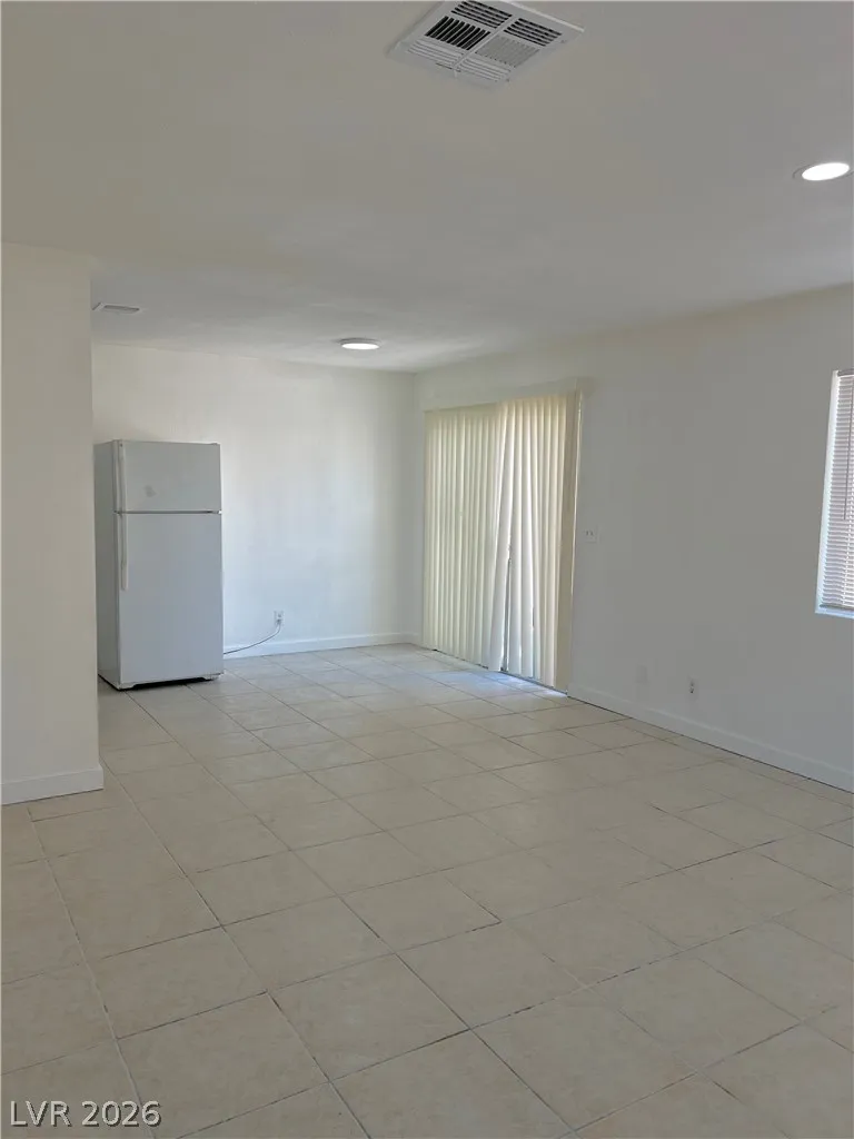 5116 Golden Lane #A Las Vegas, NV 89119