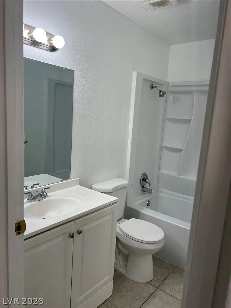 5116 Golden Lane #A Las Vegas, NV 89119