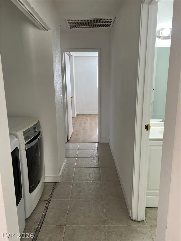 5116 Golden Lane #A Las Vegas, NV 89119