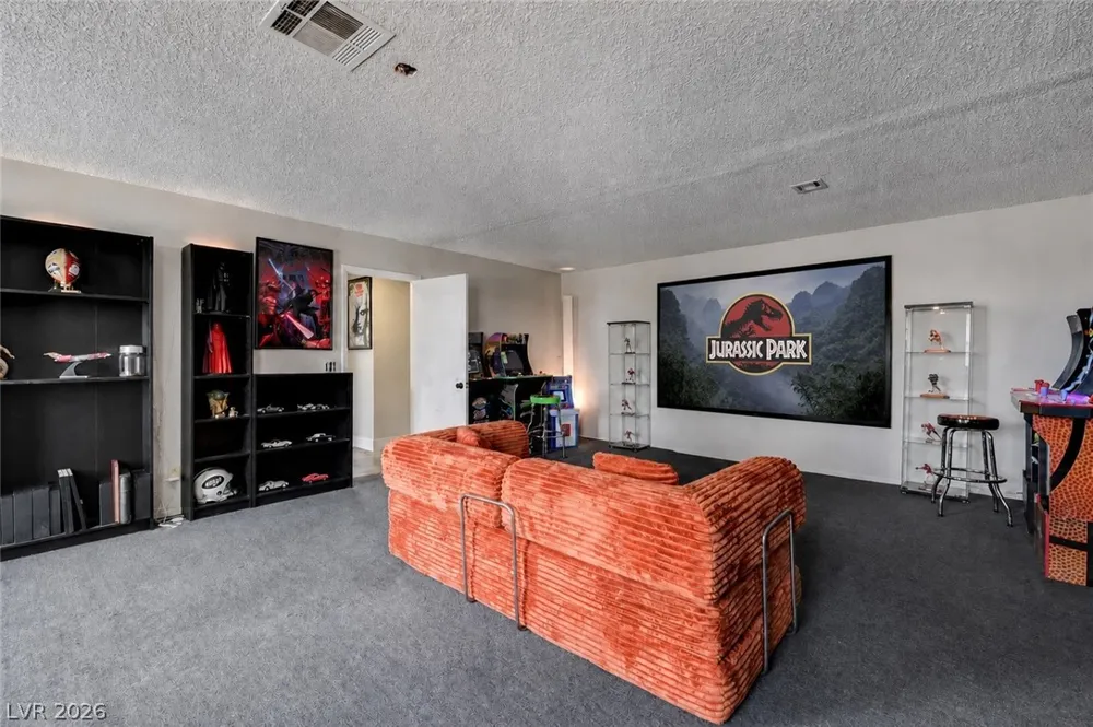 9440 Abalone Way Las Vegas, NV 89117