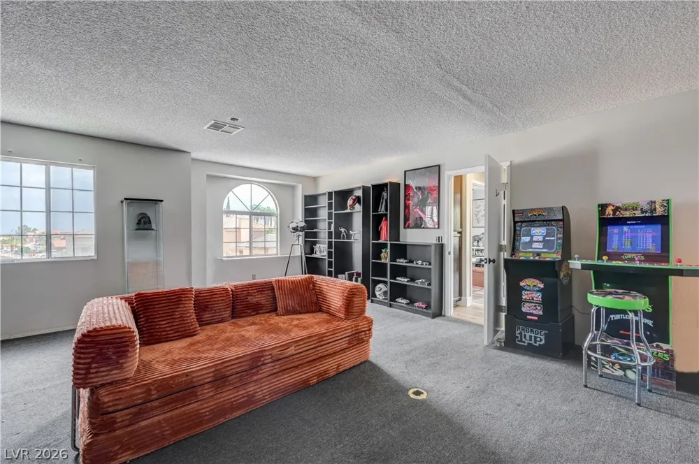 9440 Abalone Way Las Vegas, NV 89117