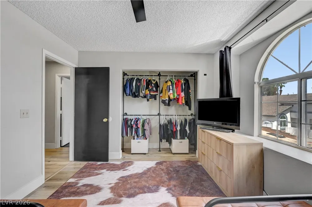 9440 Abalone Way Las Vegas, NV 89117