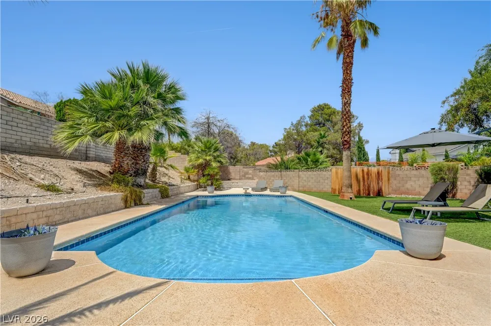 9440 Abalone Way Las Vegas, NV 89117