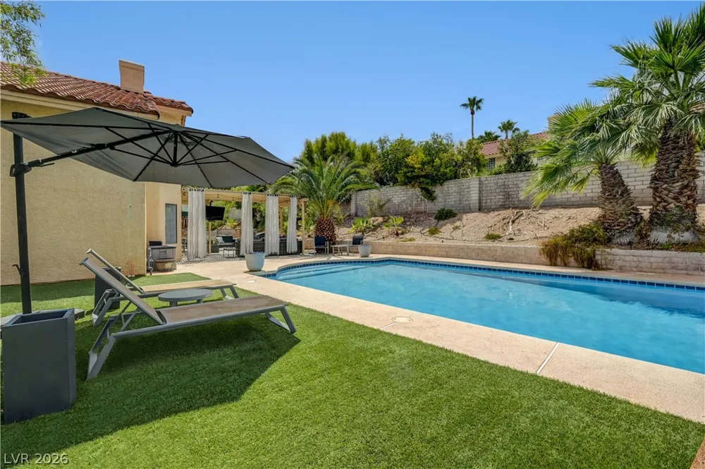 9440 Abalone Way Las Vegas, NV 89117