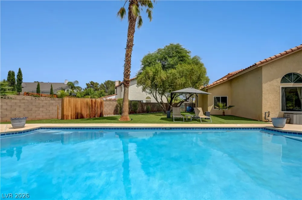 9440 Abalone Way Las Vegas, NV 89117