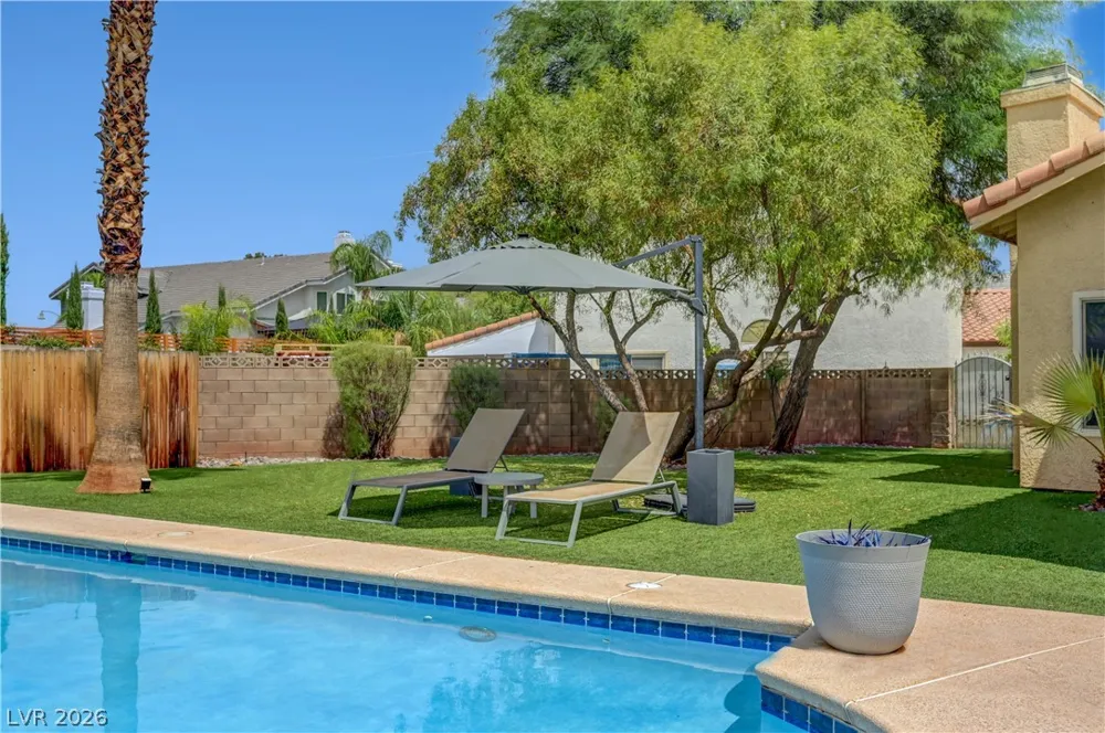 9440 Abalone Way Las Vegas, NV 89117