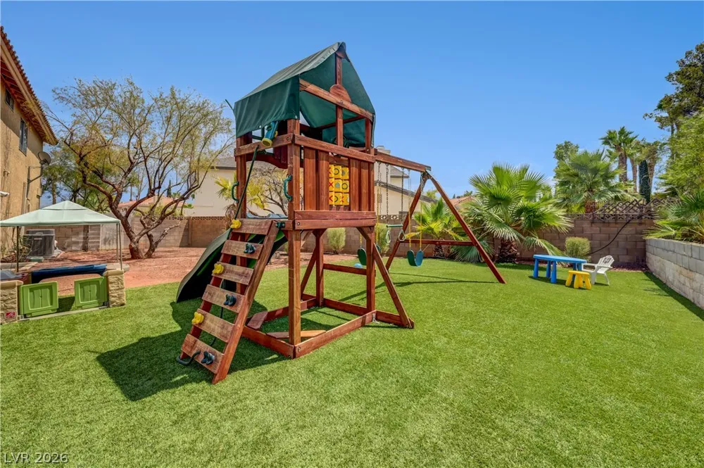9440 Abalone Way Las Vegas, NV 89117