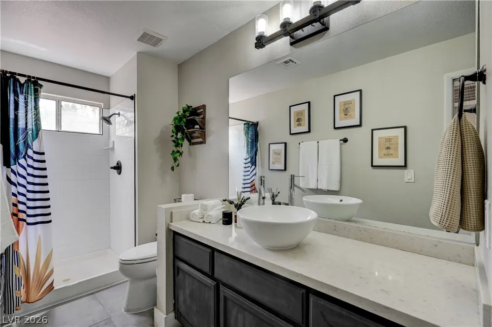9440 Abalone Way Las Vegas, NV 89117