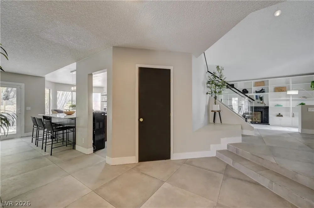 9440 Abalone Way Las Vegas, NV 89117