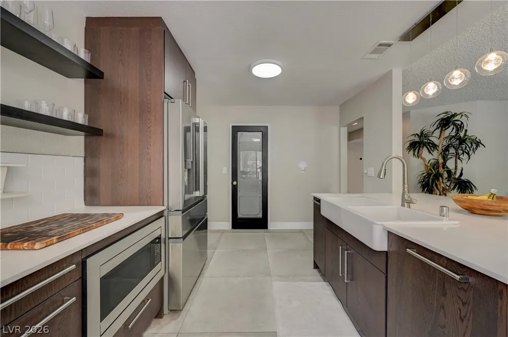 9440 Abalone Way Las Vegas, NV 89117