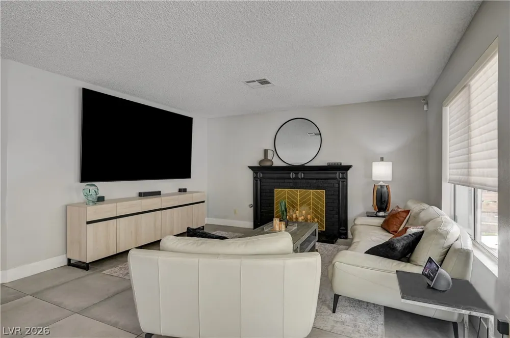 9440 Abalone Way Las Vegas, NV 89117