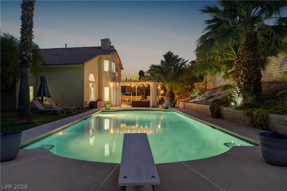 9440 Abalone Way Las Vegas, NV 89117