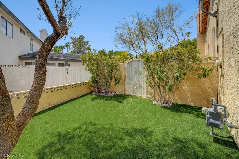 9440 Abalone Way Las Vegas, NV 89117