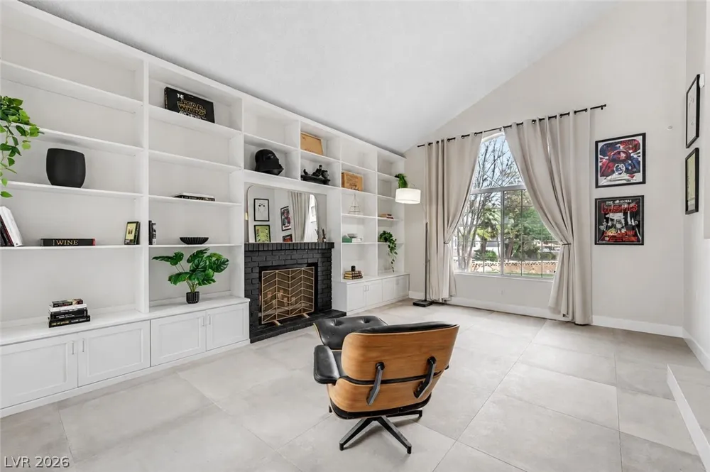 9440 Abalone Way Las Vegas, NV 89117