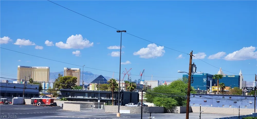 4600 University Center Drive #238 Las Vegas, NV 89119
