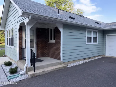 27 Molly Pitcher Boulevard