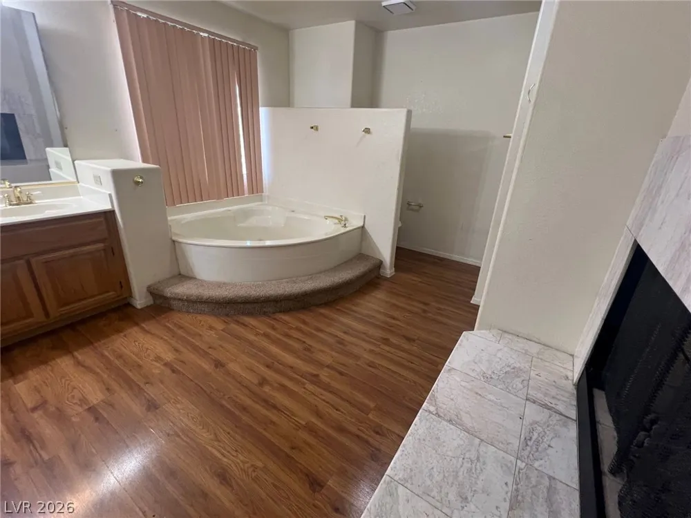9448 Navy Blue Court Las Vegas, NV 89117