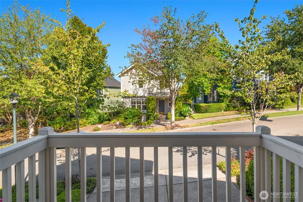 1543 NE Iris Street Issaquah, WA 98029
