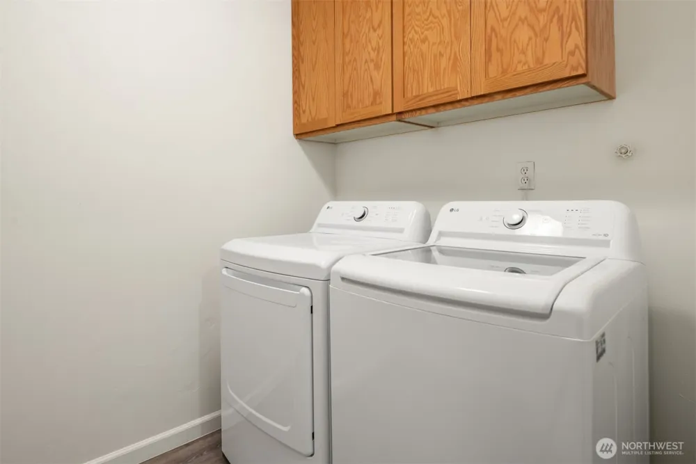 1543 NE Iris Street Issaquah, WA 98029