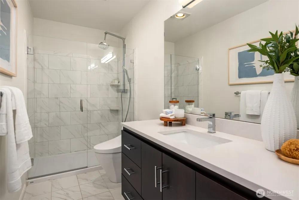1543 NE Iris Street Issaquah, WA 98029