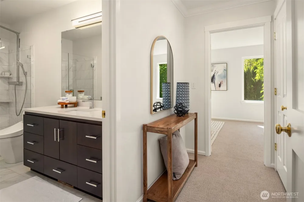 1543 NE Iris Street Issaquah, WA 98029