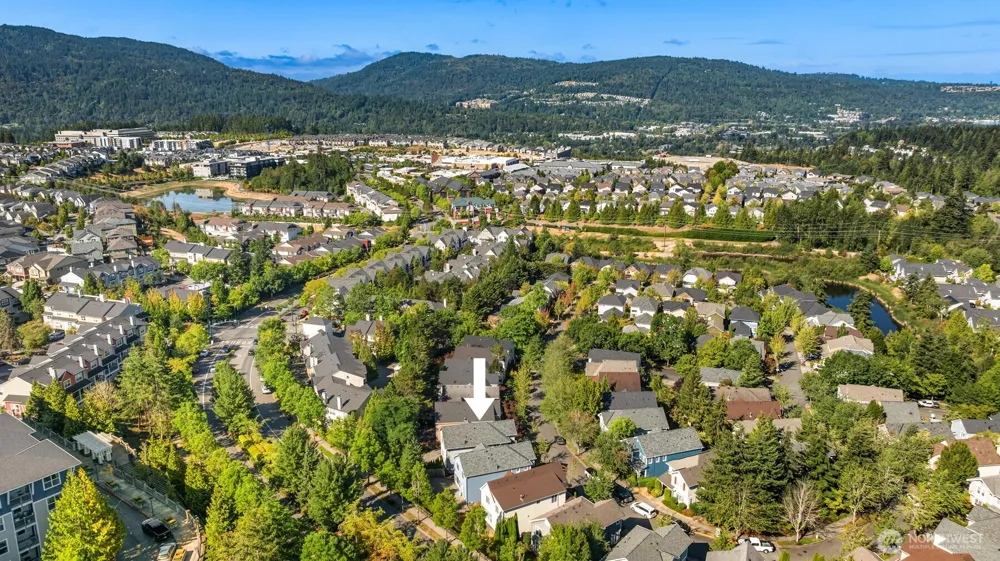1543 NE Iris Street Issaquah, WA 98029