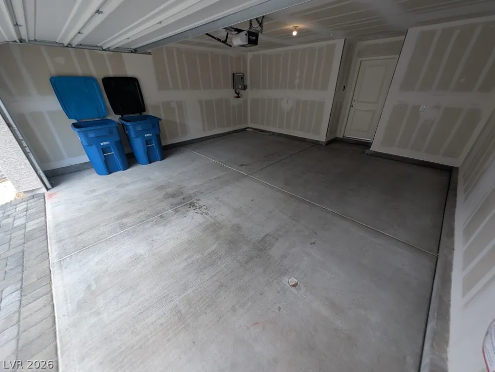 6153 Aster Garden Street North Las Vegas, NV 89081