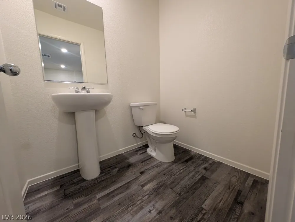 6153 Aster Garden Street North Las Vegas, NV 89081
