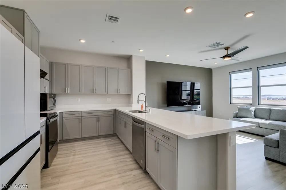 5618 Beguiling Falls Street Las Vegas, NV 89148