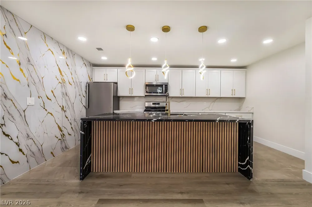 2200 S Fort Apache Road #2073 Las Vegas, NV 89117