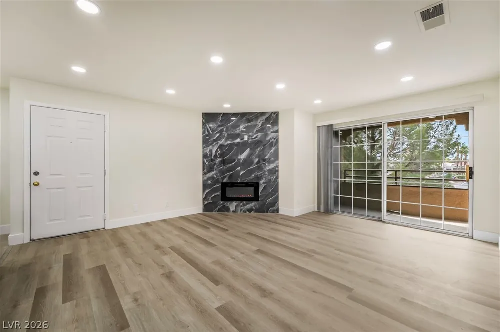 2200 S Fort Apache Road #2073 Las Vegas, NV 89117