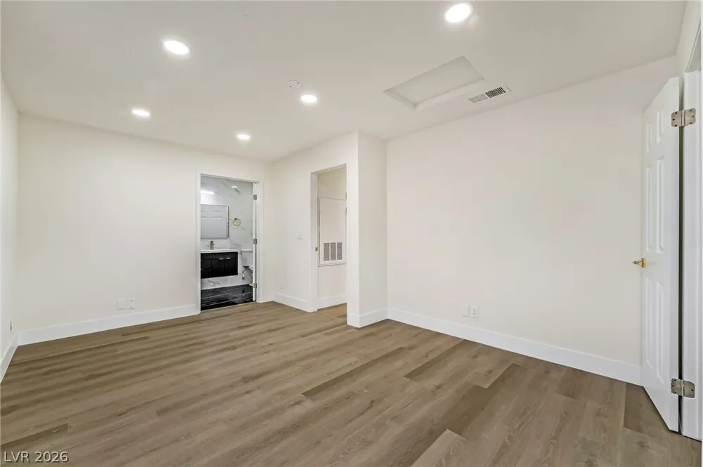 2200 S Fort Apache Road #2073 Las Vegas, NV 89117