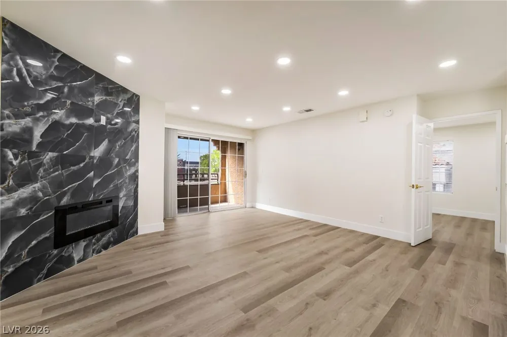 2200 S Fort Apache Road #2073 Las Vegas, NV 89117