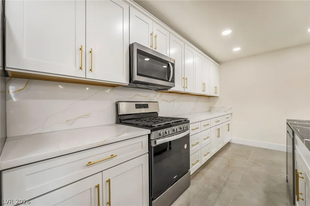 2200 S Fort Apache Road #2073 Las Vegas, NV 89117