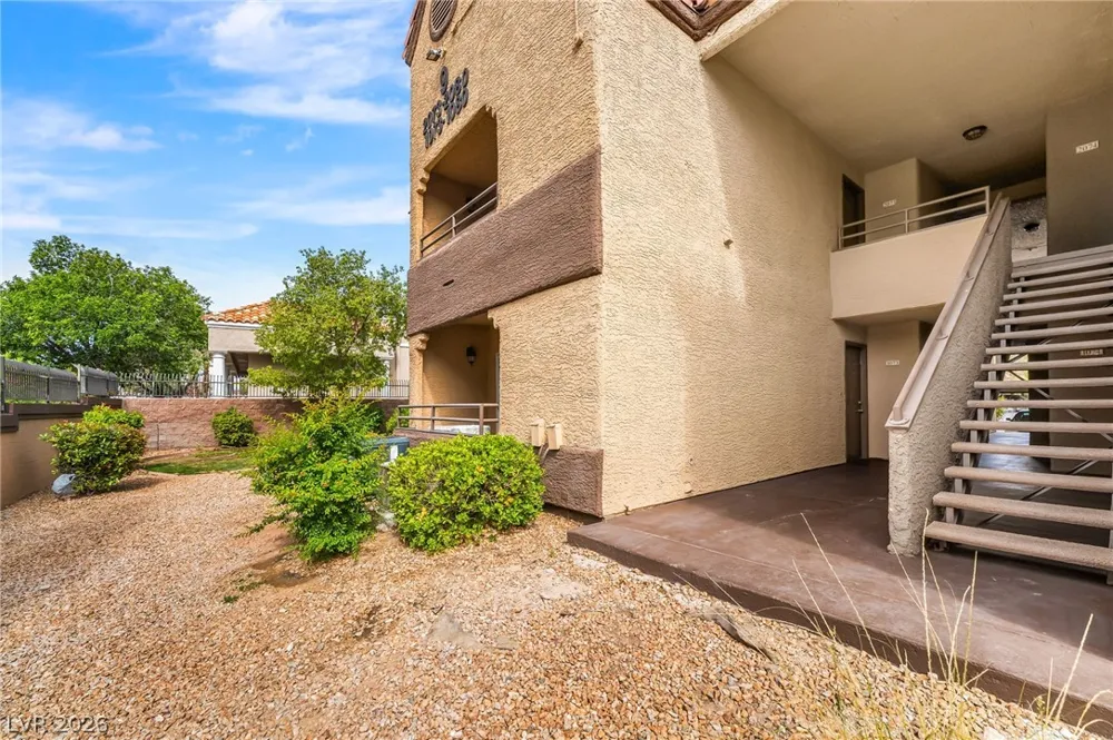2200 S Fort Apache Road #2073 Las Vegas, NV 89117