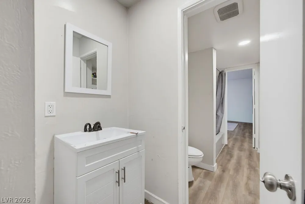 716 11th Street Las Vegas, NV 89101