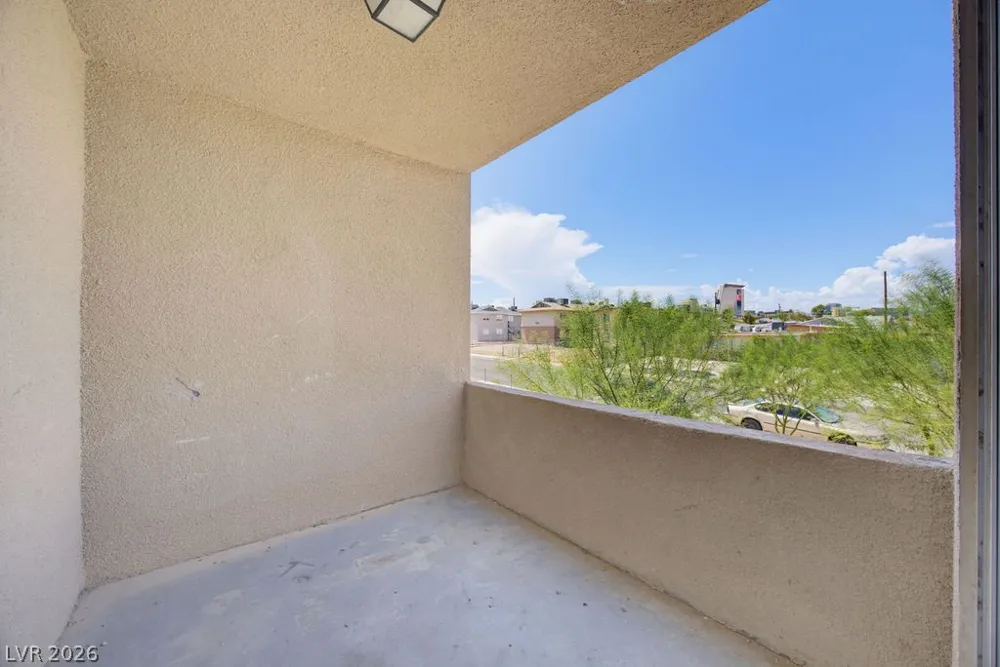 716 11th Street Las Vegas, NV 89101