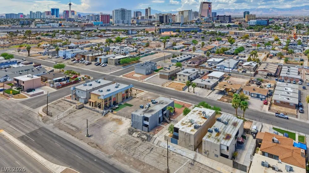 716 11th Street Las Vegas, NV 89101