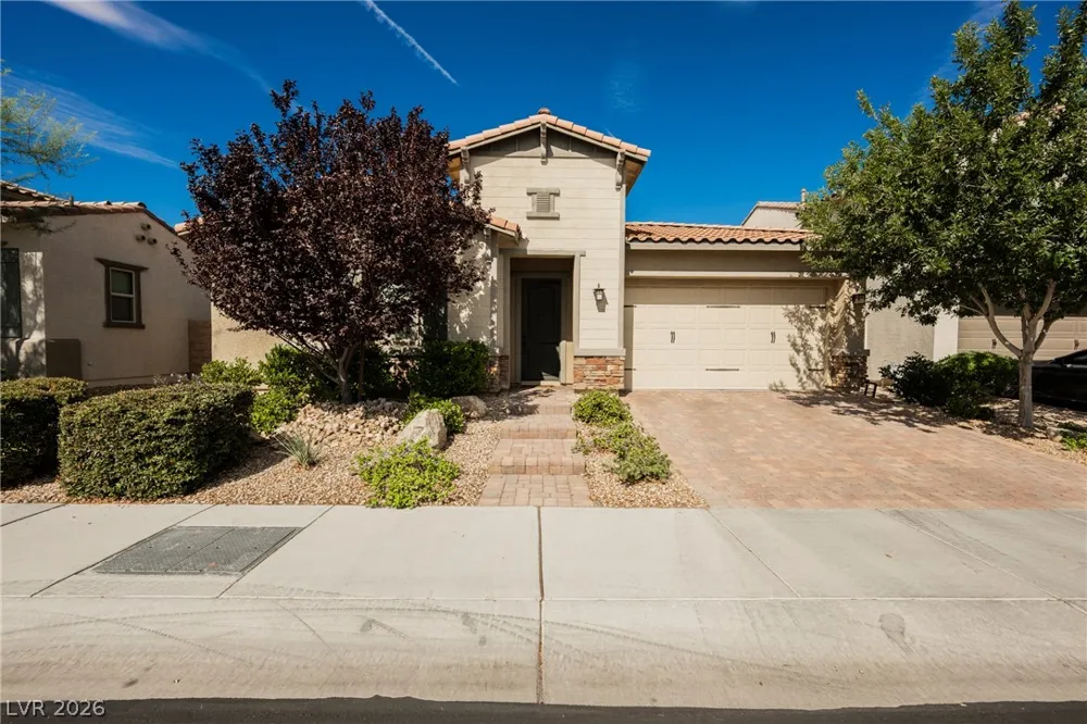 8133 Pinetop Crest Street Las Vegas, NV 89166
