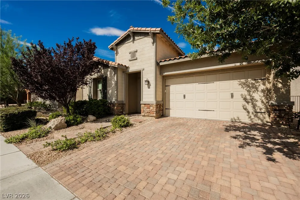 8133 Pinetop Crest Street Las Vegas, NV 89166