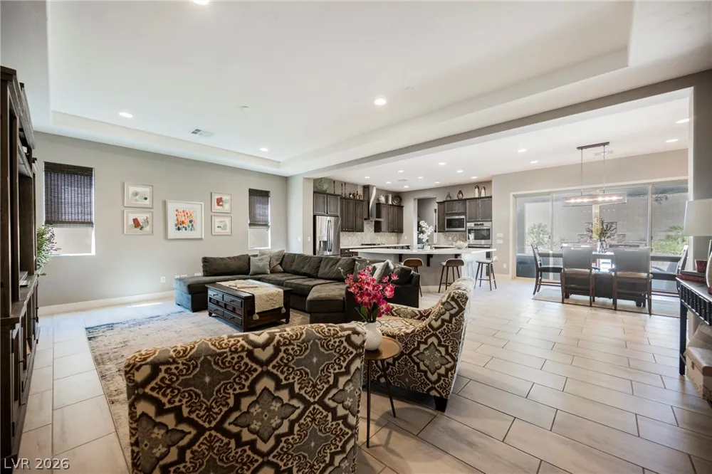 8133 Pinetop Crest Street Las Vegas, NV 89166