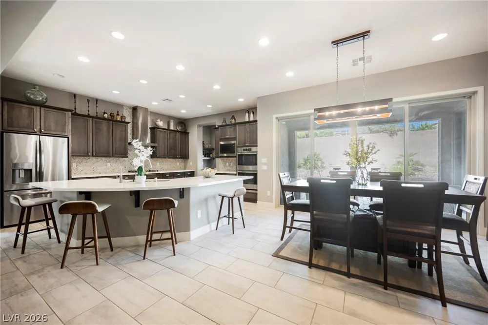 8133 Pinetop Crest Street Las Vegas, NV 89166